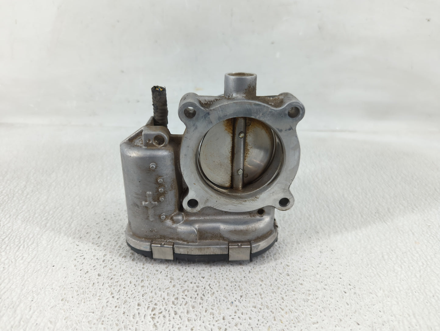 2014-2018 Ford Focus Throttle Body P/N:DS7E-9F991-BB Fits Fits 2014 2015 2016 2017 2018 2019 2020 2021 2022 OEM Used Auto Pa