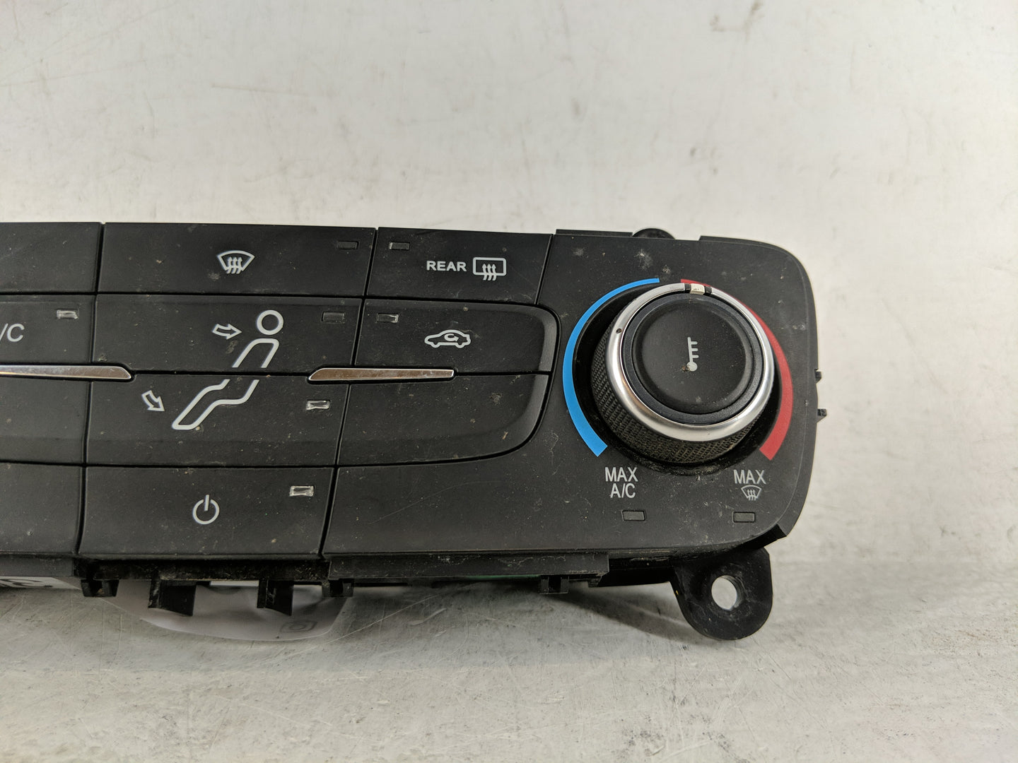2015-2018 Ford Focus Climate Control Module Temperature AC/Heater Replacement P/N:F1ET-19980-F Fits Fits 2015 2016 2017 2018