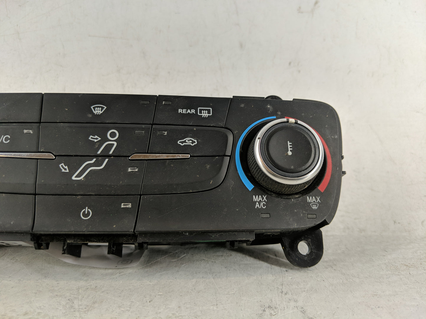 2015-2018 Ford Focus Climate Control Module Temperature AC/Heater Replacement P/N:F1ET-19980-F Fits Fits 2015 2016 2017 2018