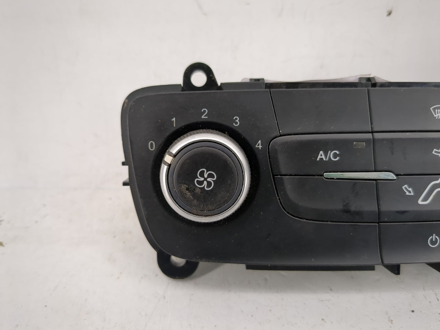 2015-2018 Ford Focus Climate Control Module Temperature AC/Heater Replacement P/N:F1ET-19980-JF Fits Fits 2015 2016 2017 201