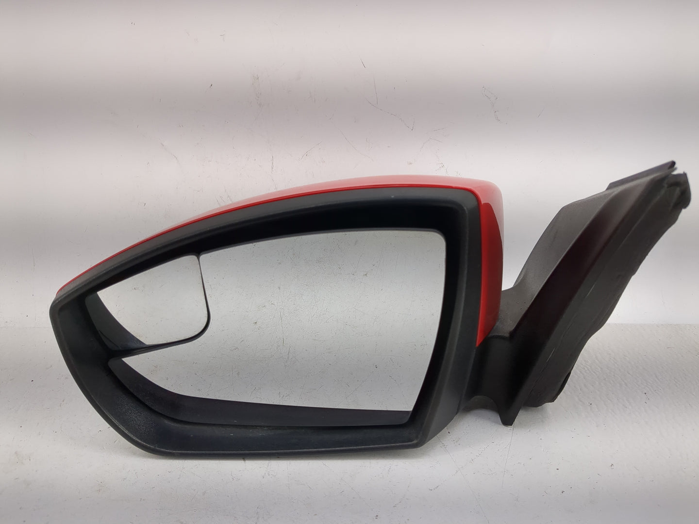 2015-2018 Ford Focus Driver Side View Mirror - Left Door Mirror OEM Used - Oemusedautoparts1.com
