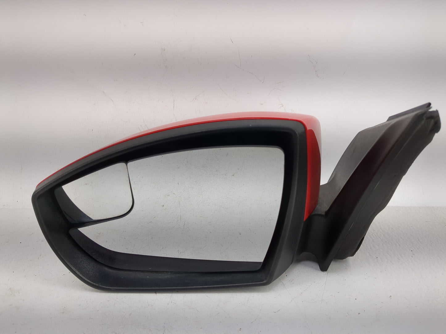 2015-2018 Ford Focus Driver Side View Mirror - Left Door Mirror OEM Used - Oemusedautoparts1.com