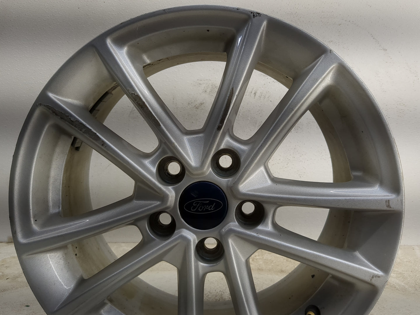 2015-2018 Ford Focus Oem Wheel Rim - Oemusedautoparts1.com