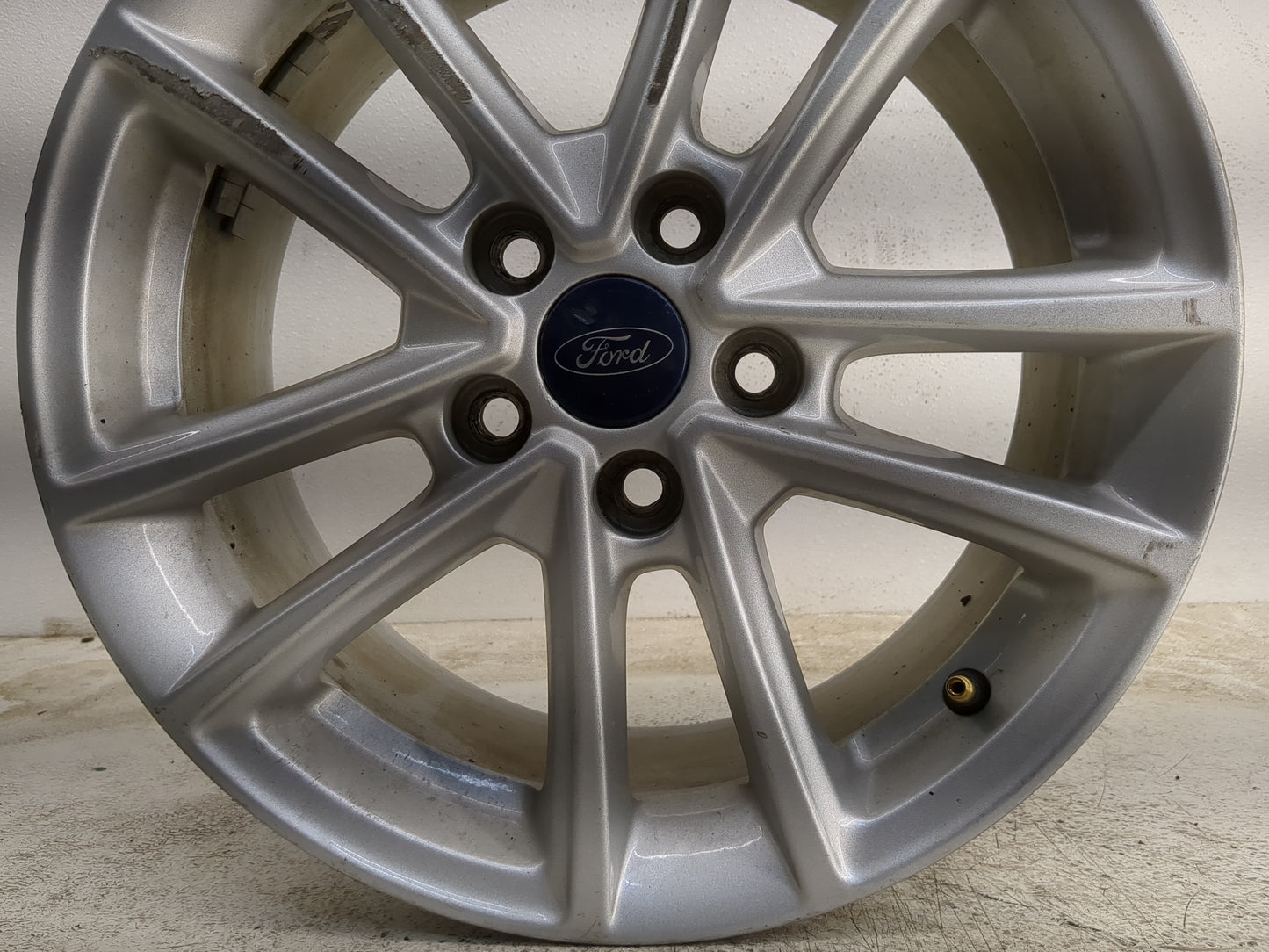 2015-2018 Ford Focus Oem Wheel Rim - Oemusedautoparts1.com