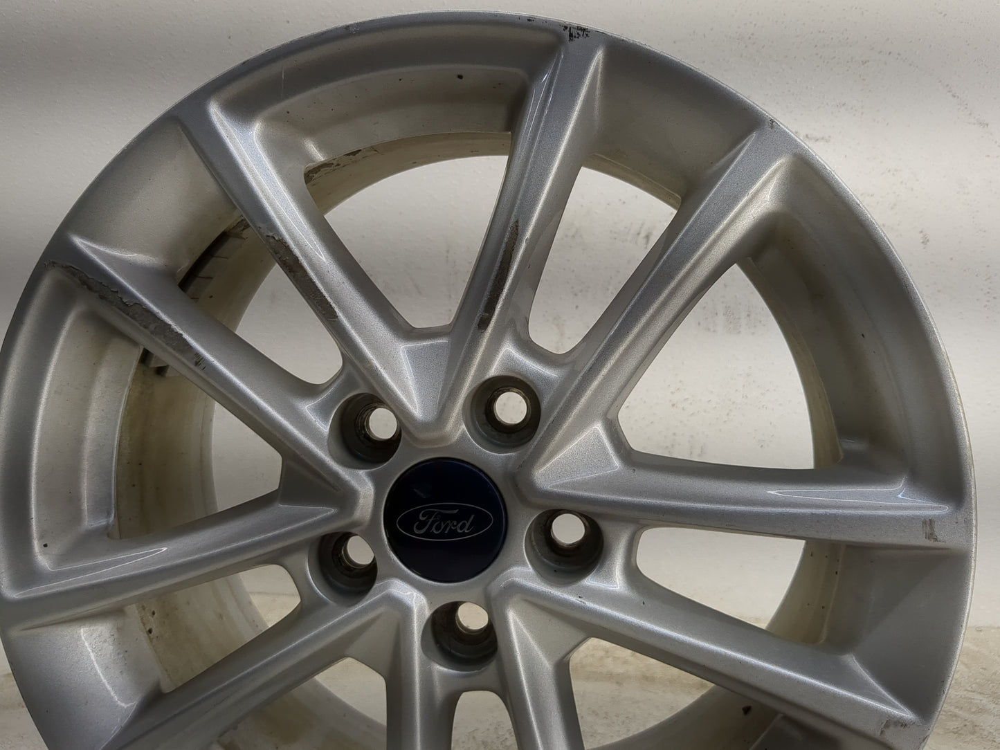 2015-2018 Ford Focus Oem Wheel Rim - Oemusedautoparts1.com
