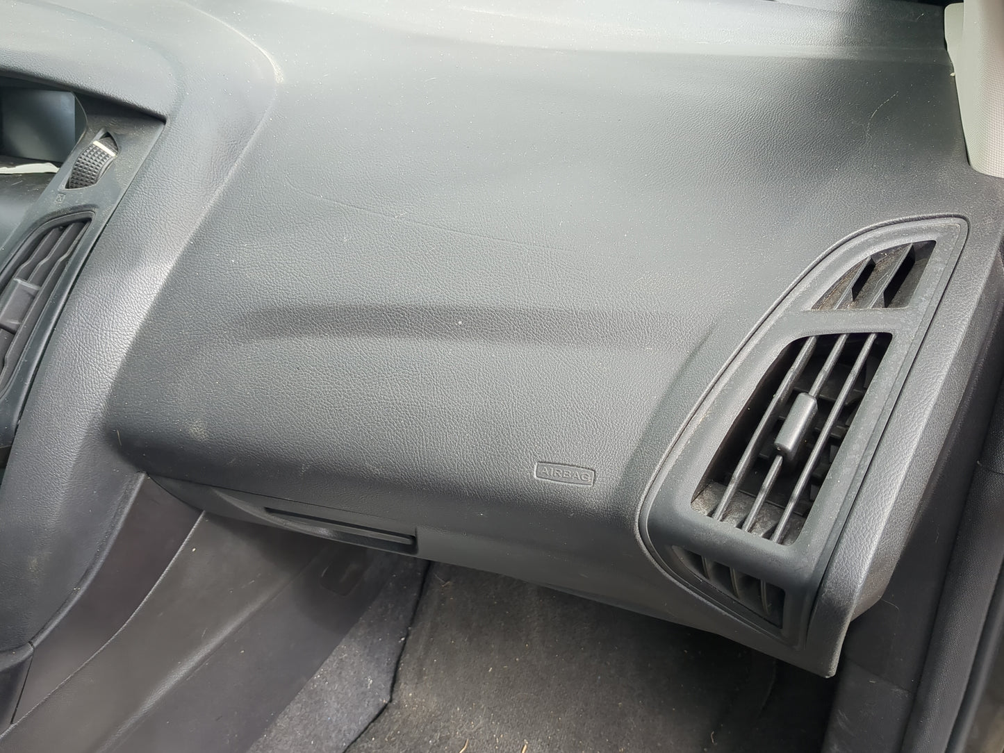 2015-2018 Ford Focus Air Bag Passenger Right Dashboard OEM Fits Fits 2015 2016 2017 2018 OEM Used Auto Parts - Oemusedautopa