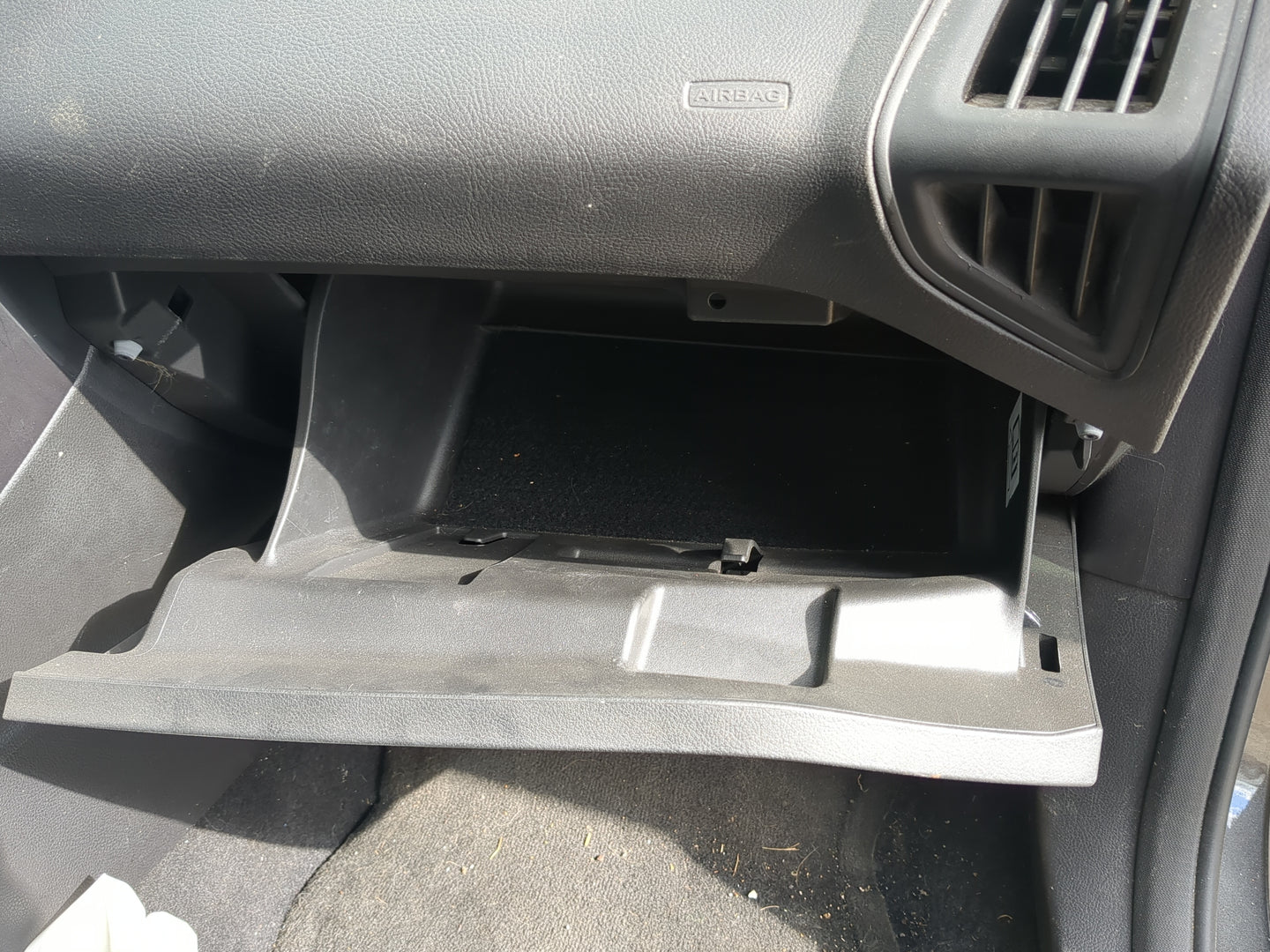 2015 Ford Focus Passenger Glove Box Door Storage Compartment 1217782 - Oemusedautoparts1.com