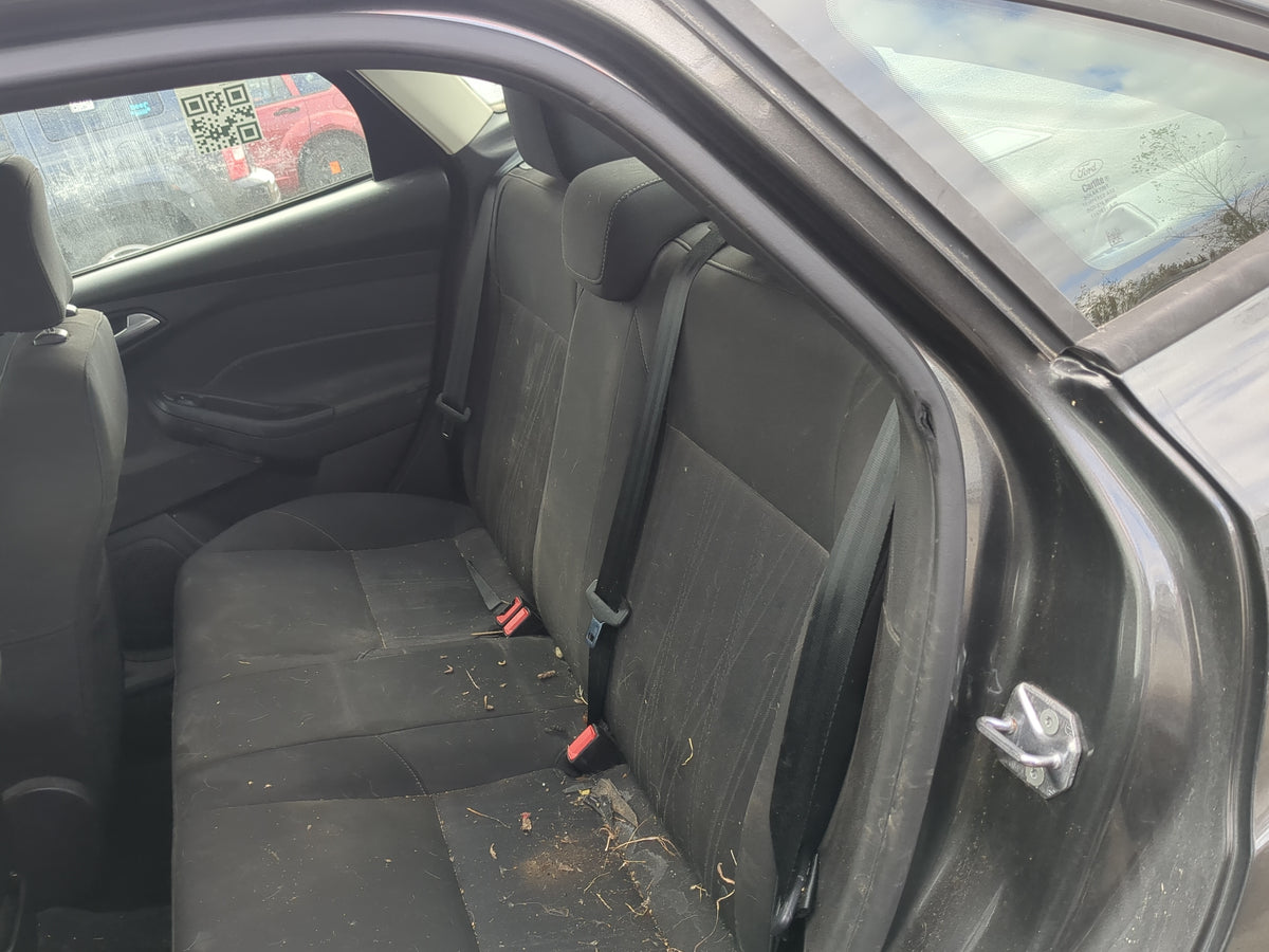 2015 Ford Focus Rear Seat Oem 1217784 - Oemusedautoparts1.com