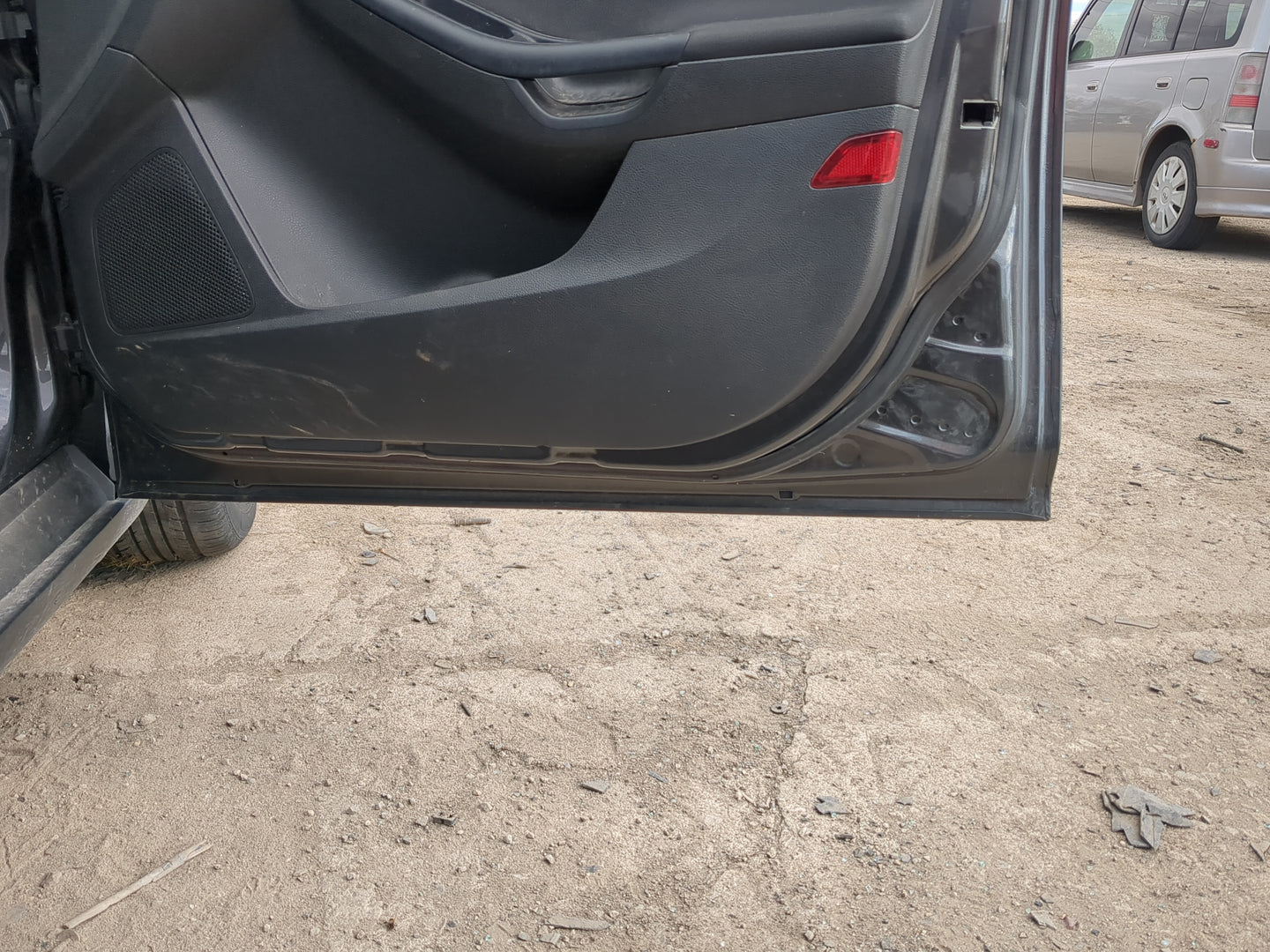 2015-2018 Ford Focus Passenger Front Door Oem 1217814 - Oemusedautoparts1.com