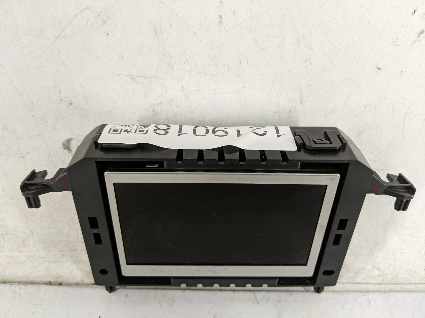 2015-2018 Ford Focus Information Display Screen - Oemusedautoparts1.com