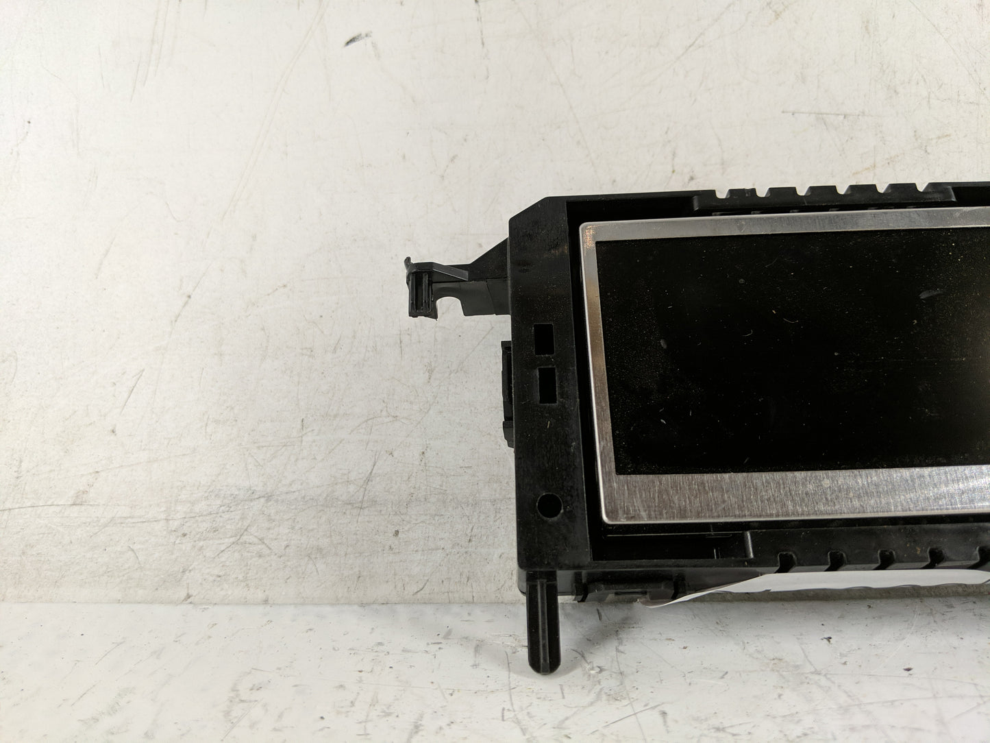 2015-2018 Ford Focus Information Display Screen - Oemusedautoparts1.com
