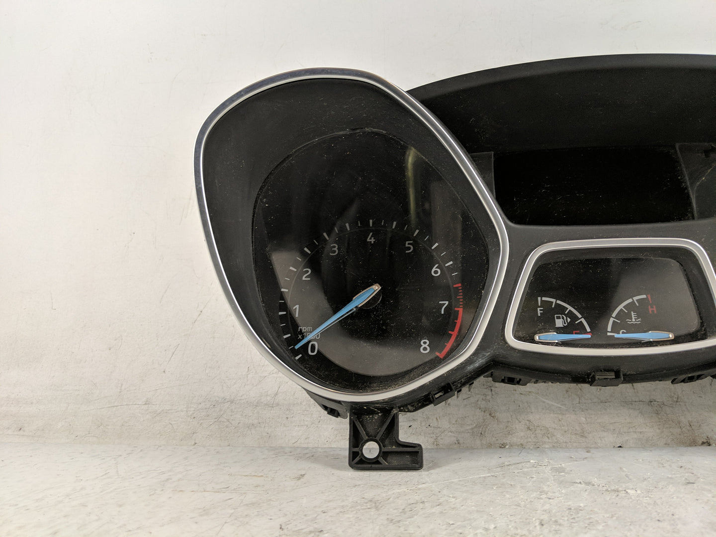 2015 Ford Focus Instrument Cluster Speedometer Gauges P/N:F1ET-10849-CTG Fits OEM Used Auto Parts - Oemusedautoparts1.com