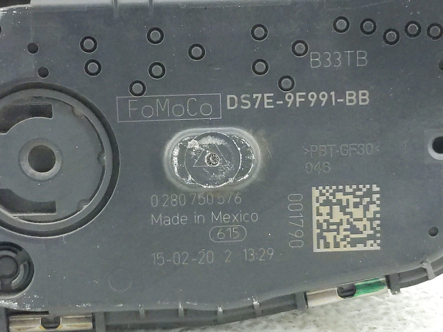 2014-2018 Ford Focus Throttle Body P/N:DS7E-9F991-BB 280 750 576 Fits Fits 2014 2015 2016 2017 2018 2019 2020 2021 2022 OEM 