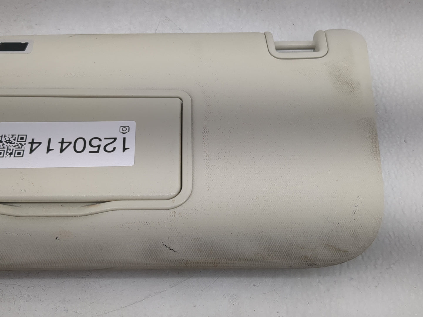 2013-2018 Ford Focus Sun Visor Shade Replacement Driver Left Mirror Fits Fits 2013 2014 2015 2016 2017 2018 OEM Used Auto Pa