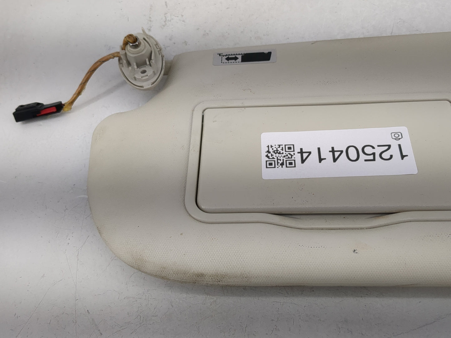 2013-2018 Ford Focus Sun Visor Shade Replacement Driver Left Mirror Fits Fits 2013 2014 2015 2016 2017 2018 OEM Used Auto Pa
