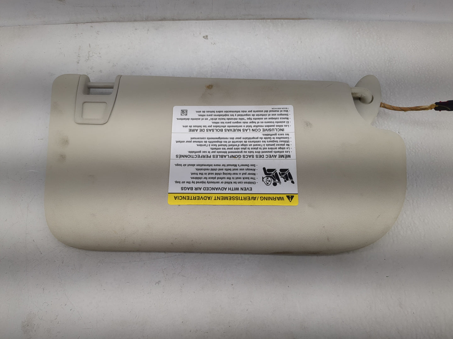 2013-2018 Ford Focus Sun Visor Shade Replacement Driver Left Mirror Fits Fits 2013 2014 2015 2016 2017 2018 OEM Used Auto Pa