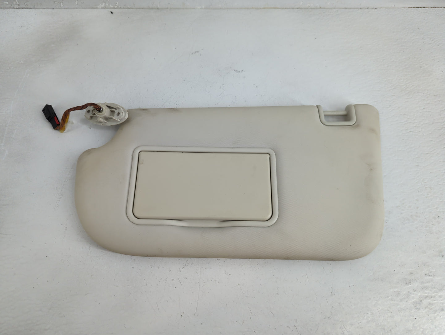 2013-2018 Ford Focus Sun Visor Shade Replacement Driver Left Mirror Fits Fits 2013 2014 2015 2016 2017 2018 OEM Used Auto Pa