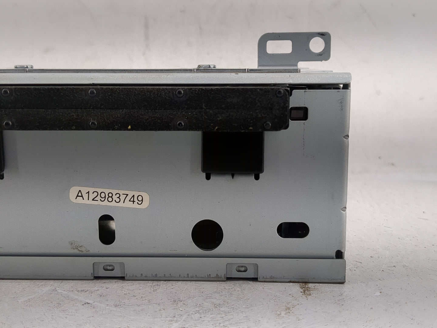 2015-2016 Ford Focus Radio AM FM Cd Player Receiver Replacement P/N:FM5T-19C107-KC Fits Fits 2015 2016 OEM Used Auto Parts -