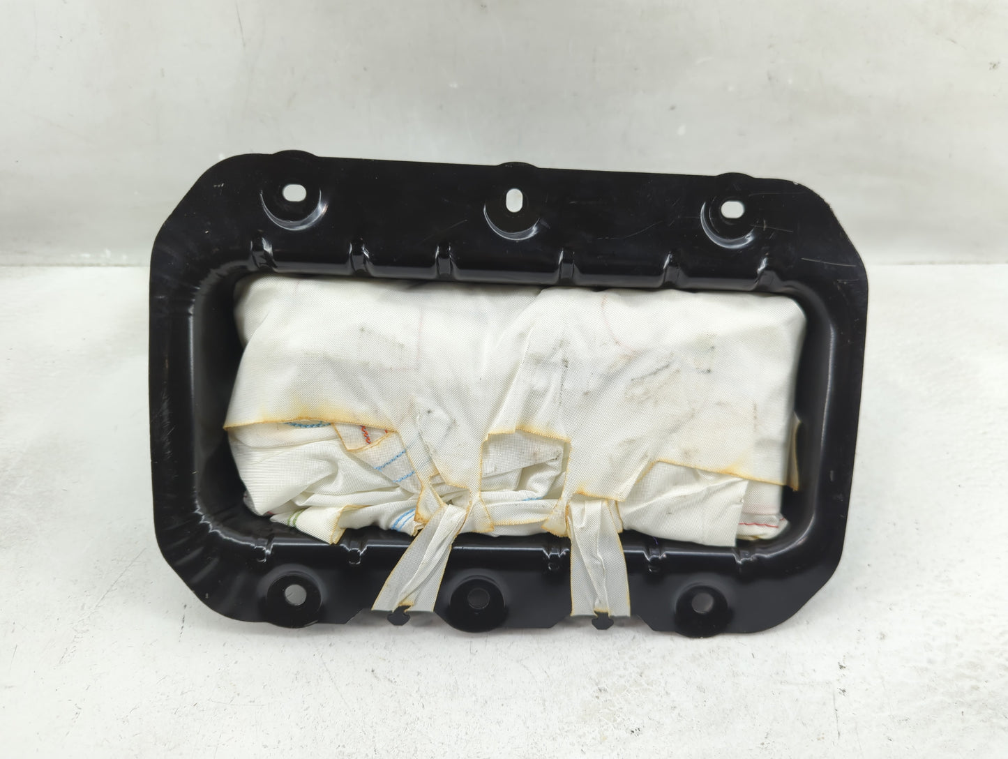 2015-2018 Ford Focus Air Bag Driver Left Steering Wheel Mounted P/N:F1EB-A044A74-AB Fits Fits 2015 2016 2017 2018 OEM Used A