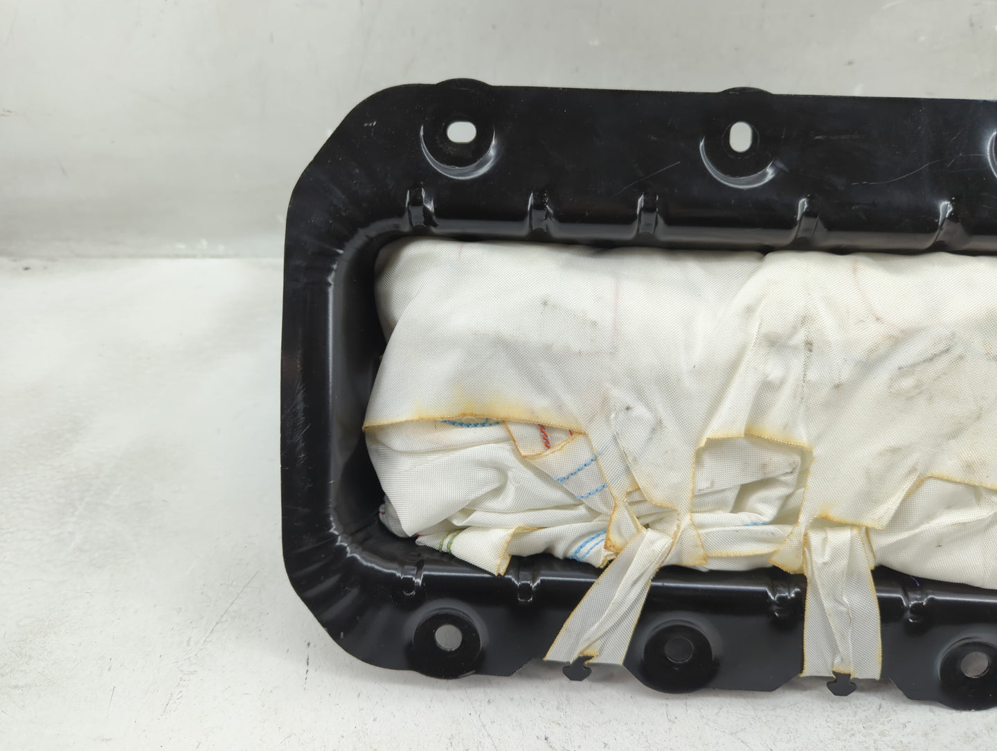2015-2018 Ford Focus Air Bag Driver Left Steering Wheel Mounted P/N:F1EB-A044A74-AB Fits Fits 2015 2016 2017 2018 OEM Used A