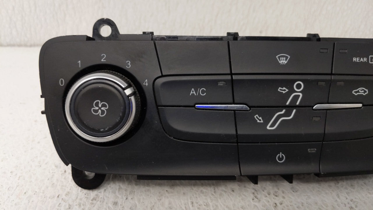 2015-2018 Ford Focus Climate Control Module Temperature AC/Heater Replacement P/N:F1ET-19980-JF F1ET-19980-JJ Fits OEM Used 