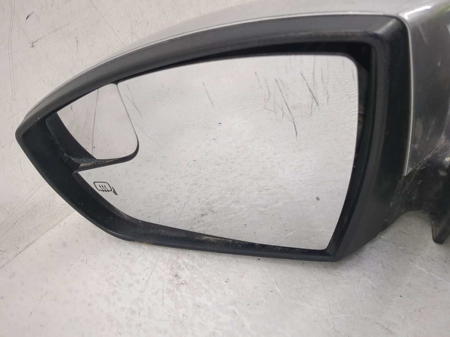 2015-2018 Ford Focus Driver Side View Mirror - Left Door Mirror OEM Used - Oemusedautoparts1.com