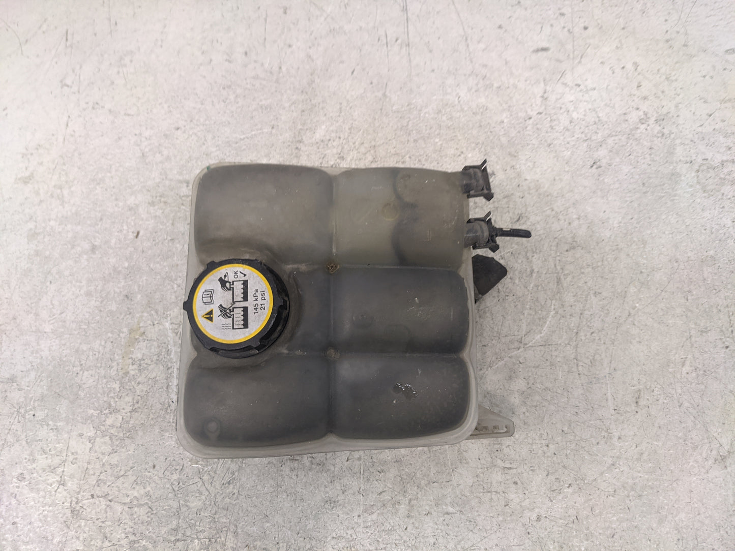 2012-2018 Ford Focus Radiator Coolant Overflow Expansion Tank Bottle 1367050 - Oemusedautoparts1.com