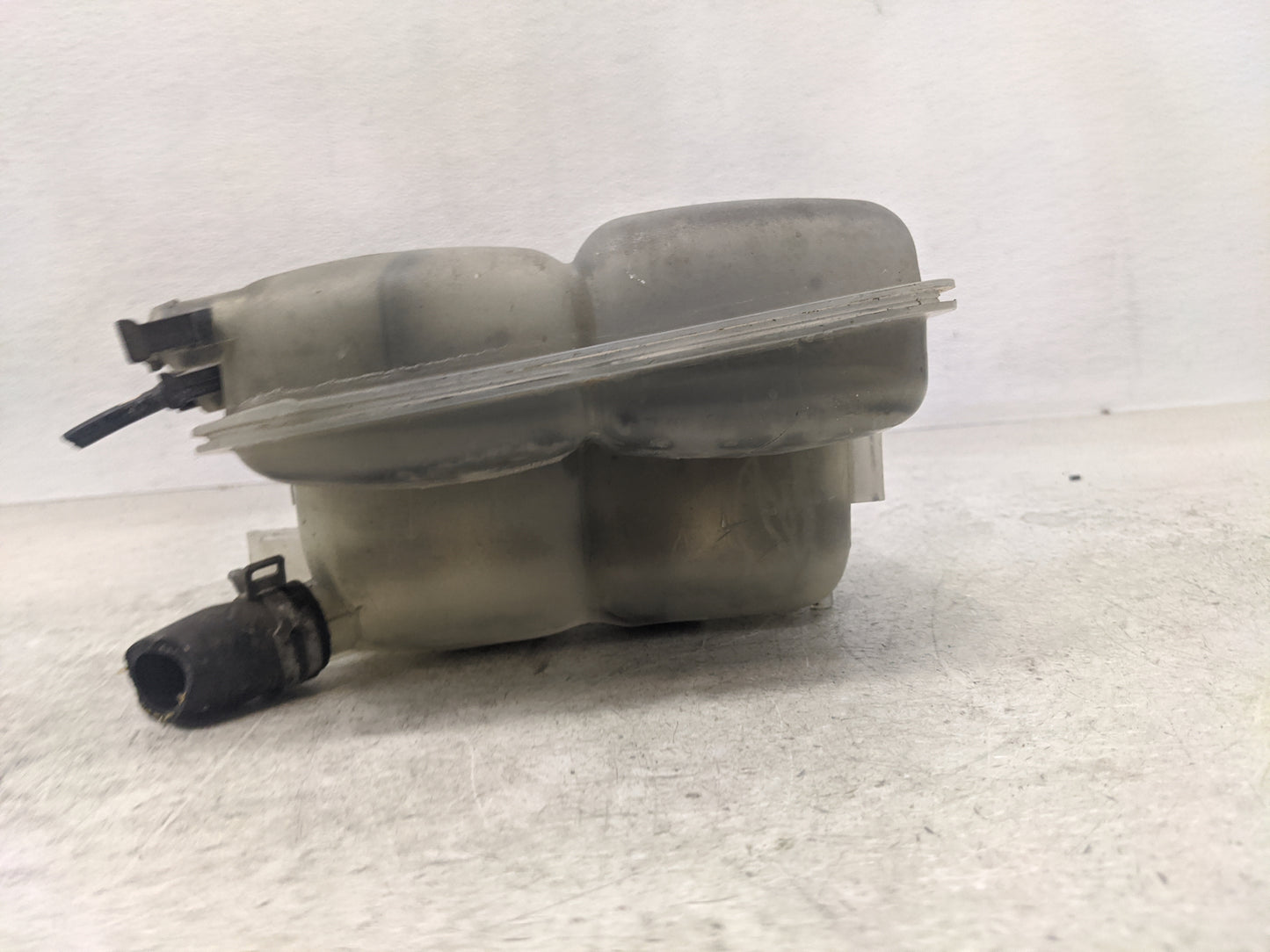 2012-2018 Ford Focus Radiator Coolant Overflow Expansion Tank Bottle 1367050 - Oemusedautoparts1.com
