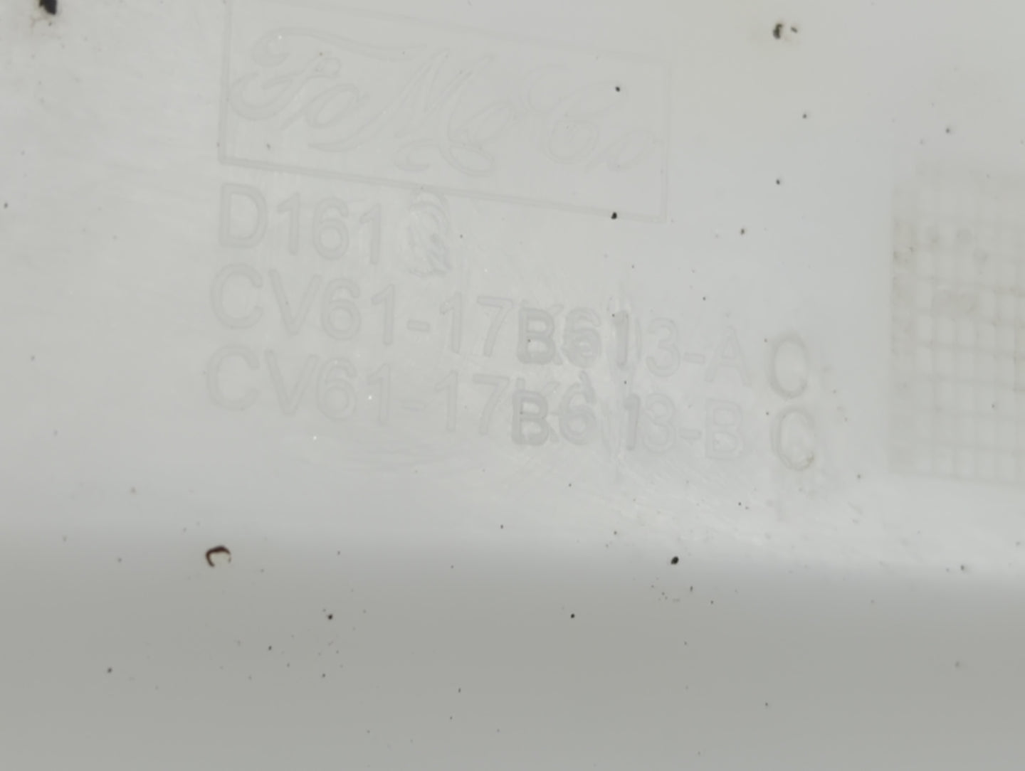 2012-2018 Ford Focus Windshield Washer Fluid Reservoir Bottle Oem - Oemusedautoparts1.com
