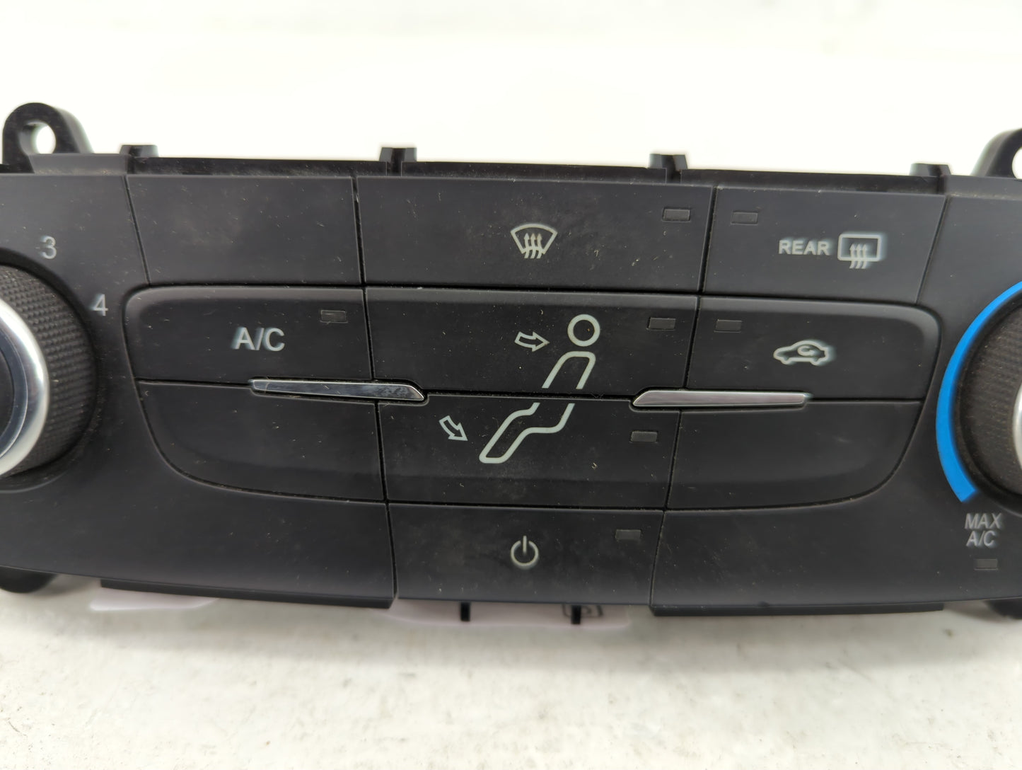 2015-2018 Ford Focus Climate Control Module Temperature AC/Heater Replacement P/N:F1ET-19980-JE Fits Fits 2015 2016 2017 201