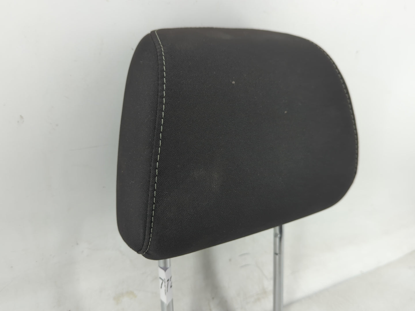2015-2018 Ford Focus Headrest Head Rest Front Driver Passenger Seat - Oemusedautoparts1.com