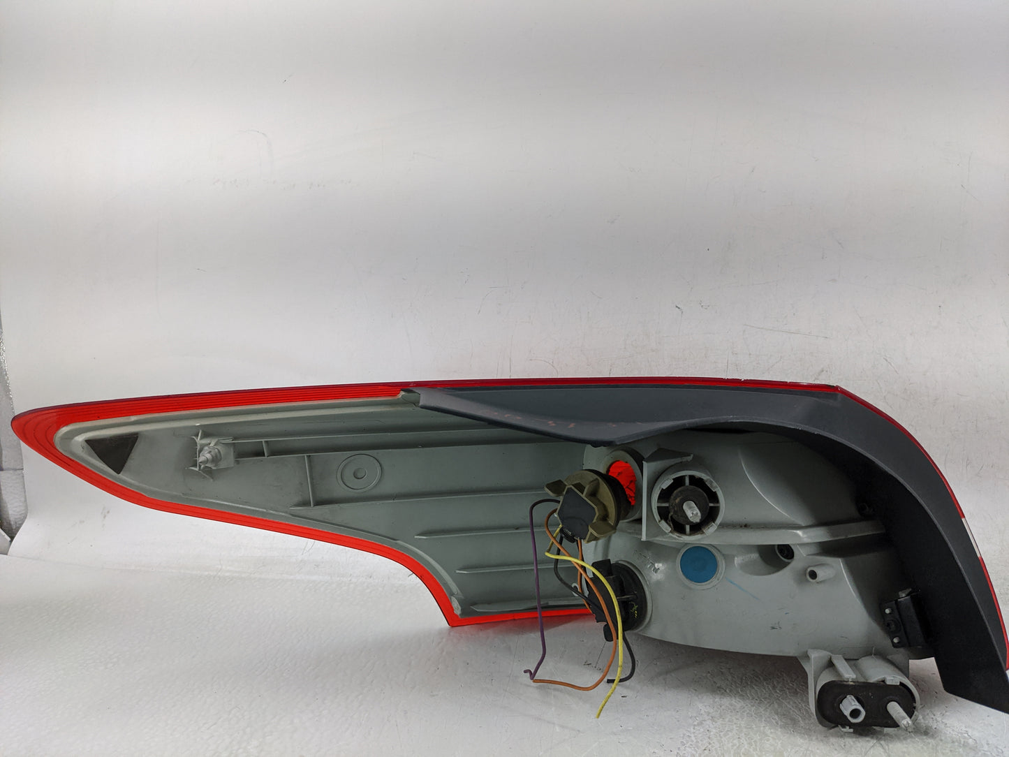 2015 Ford Focus Tail Light Assembly Passenger Right OEM P/N:F1EB-13404-FC Fits OEM Used Auto Parts - Oemusedautoparts1.com