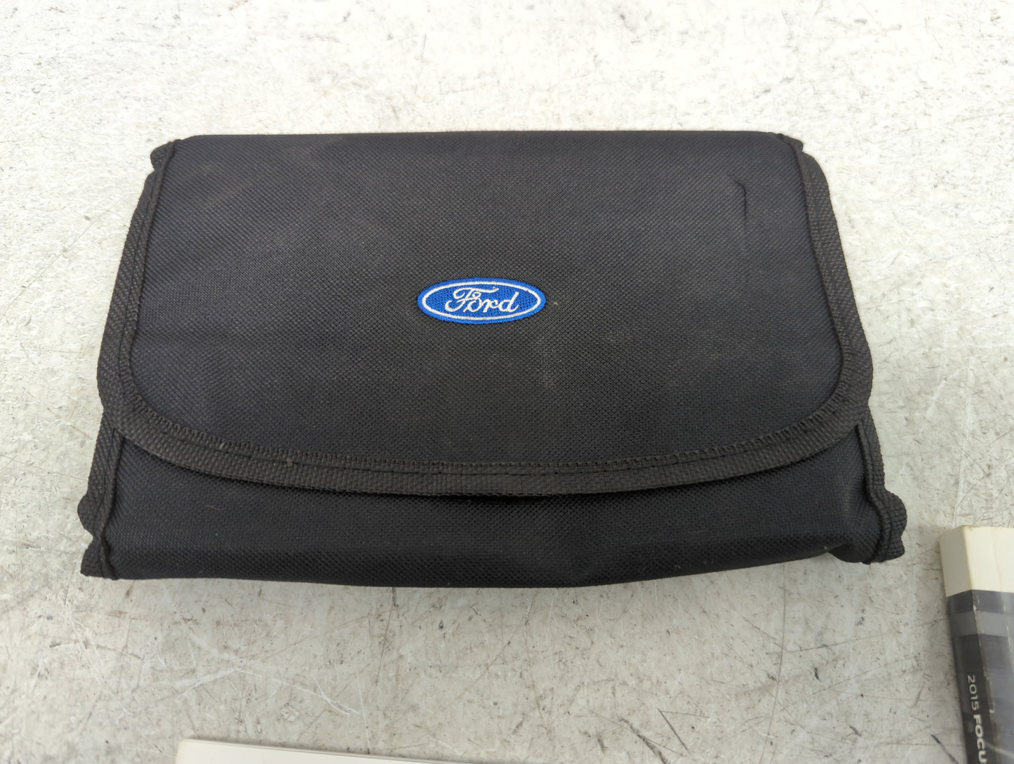 2015 Ford Focus Owners Manual Book Guide P/N:FM5J19A321AA OEM Used Auto Parts - Oemusedautoparts1.com