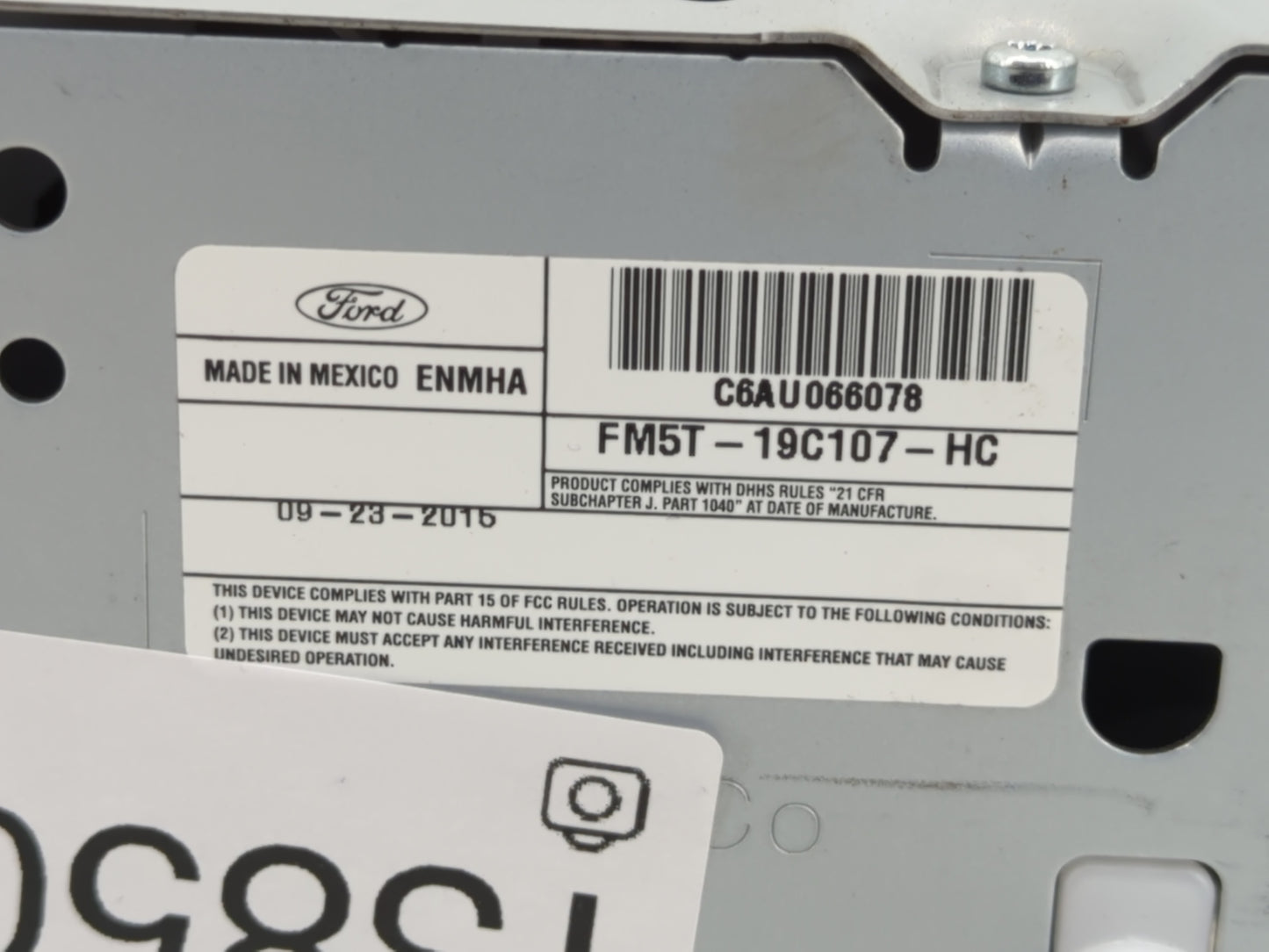 2015-2016 Ford Focus Radio AM FM Cd Player Receiver Replacement P/N:FM5T-19C107-HC Fits Fits 2015 2016 OEM Used Auto Parts -
