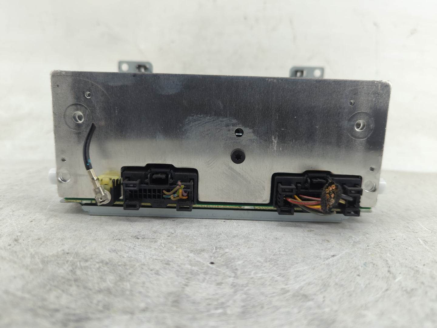 2015-2016 Ford Focus Radio AM FM Cd Player Receiver Replacement P/N:FM5T-19C107-HC Fits Fits 2015 2016 OEM Used Auto Parts -