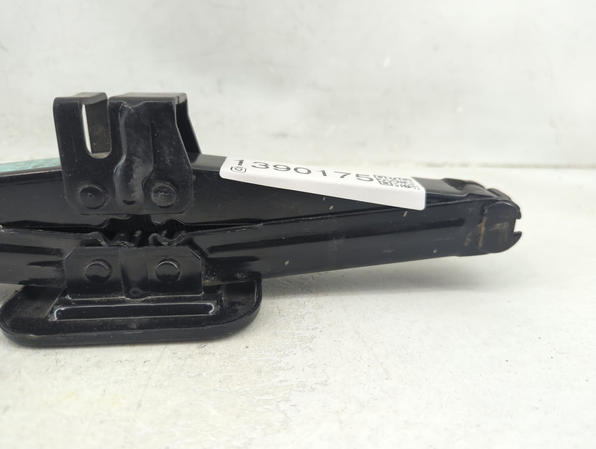 2015 Ford Focus Spare Scissor Car Jack 1390175 - Oemusedautoparts1.com