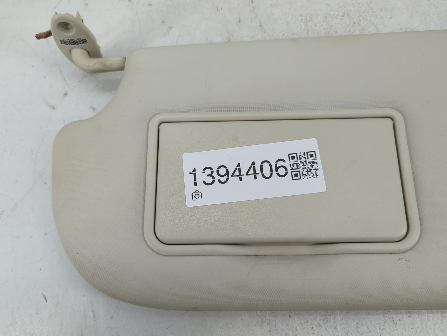 2013-2018 Ford Focus Sun Visor Shade Replacement Driver Left Mirror Fits Fits 2013 2014 2015 2016 2017 2018 OEM Used Auto Pa