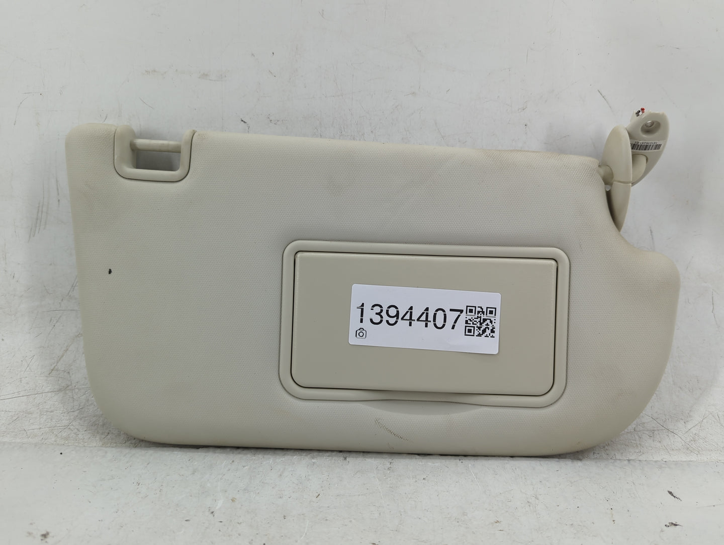 2013-2018 Ford Focus Sun Visor Shade Replacement Passenger Right Mirror Fits Fits 2013 2014 2015 2016 2017 2018 OEM Used Aut