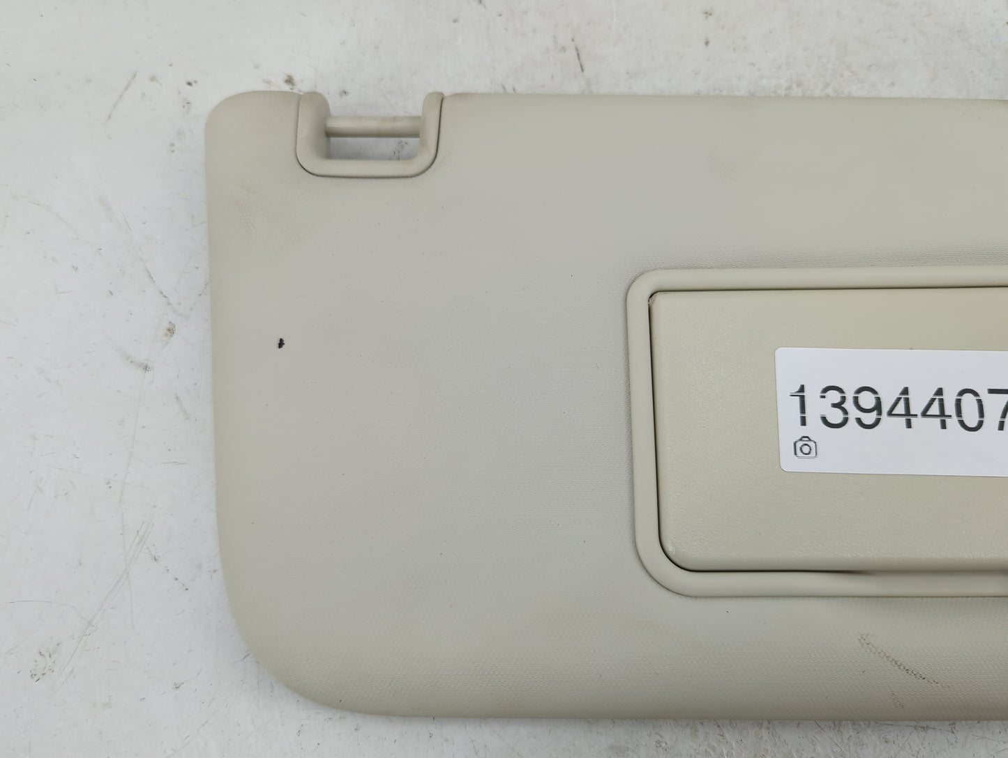 2013-2018 Ford Focus Sun Visor Shade Replacement Passenger Right Mirror Fits Fits 2013 2014 2015 2016 2017 2018 OEM Used Aut