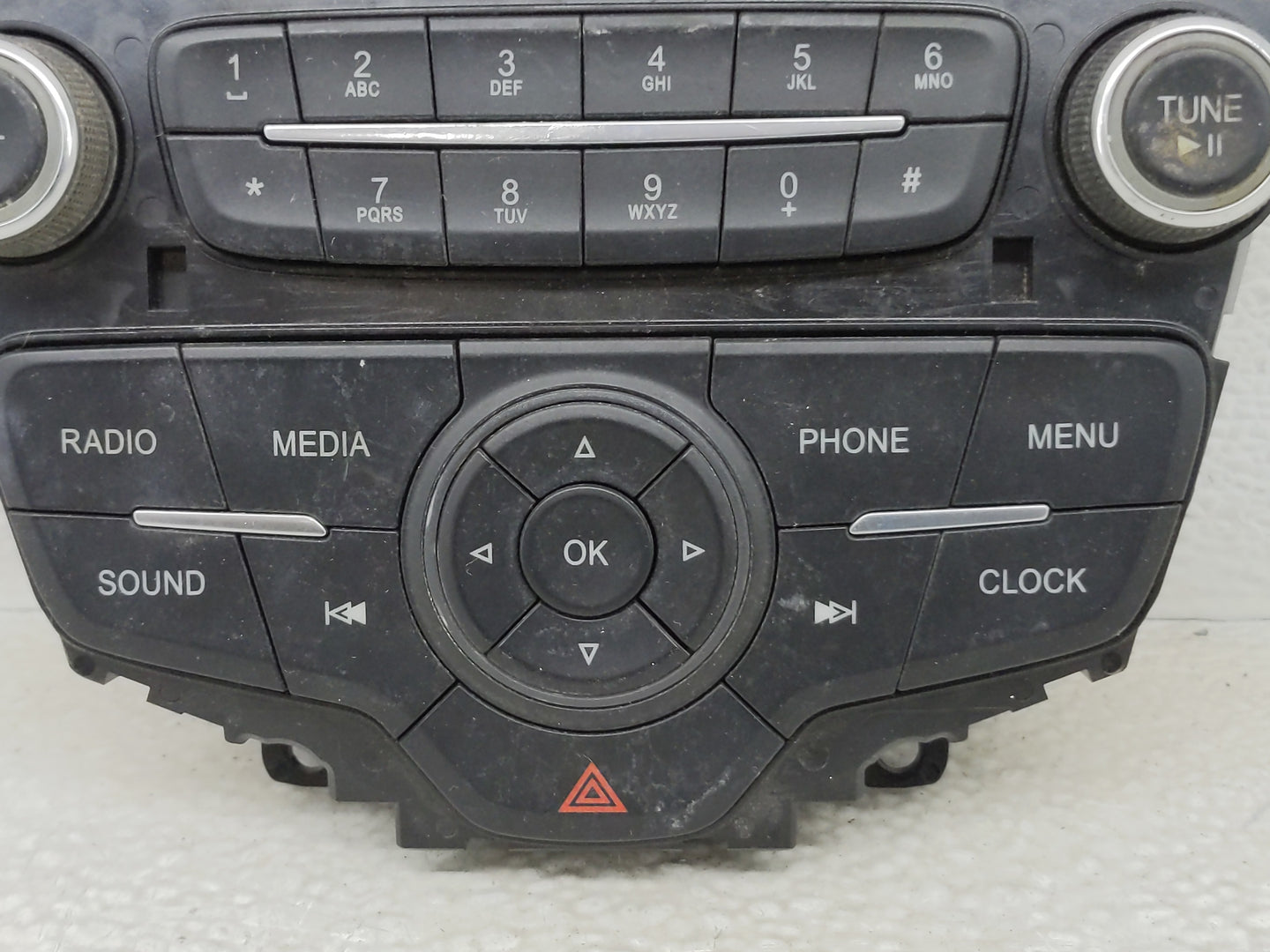 2015-2018 Ford Focus Radio AM FM Cd Player Receiver Replacement P/N:F1ET18K811LC Fits Fits 2015 2016 2017 2018 2019 OEM Used