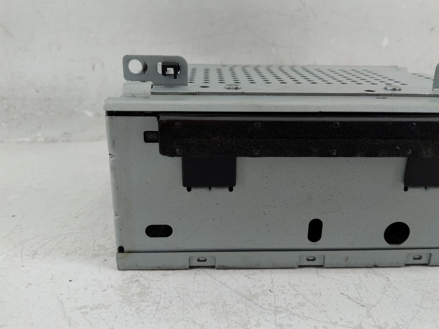 2015-2016 Ford Focus Radio AM FM Cd Player Receiver Replacement P/N:FM5T-19C107-JC Fits Fits 2015 2016 OEM Used Auto Parts -