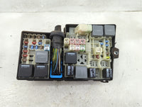 2015 Ford Focus Fusebox Fuse Box Panel Relay Module P/N:19197 000 001 AV6T-14A076-AB, 21090 000 001 Fits OEM Used Auto Parts
