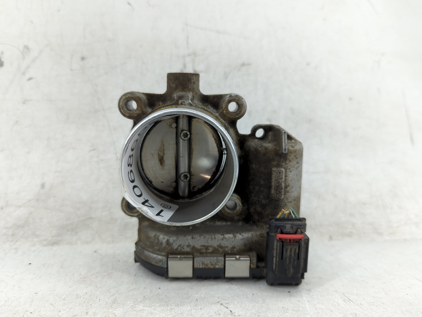 2014-2018 Ford Focus Throttle Body P/N:DS7E-9F991-BB Fits Fits 2014 2015 2016 2017 2018 2019 2020 2021 2022 OEM Used Auto Pa