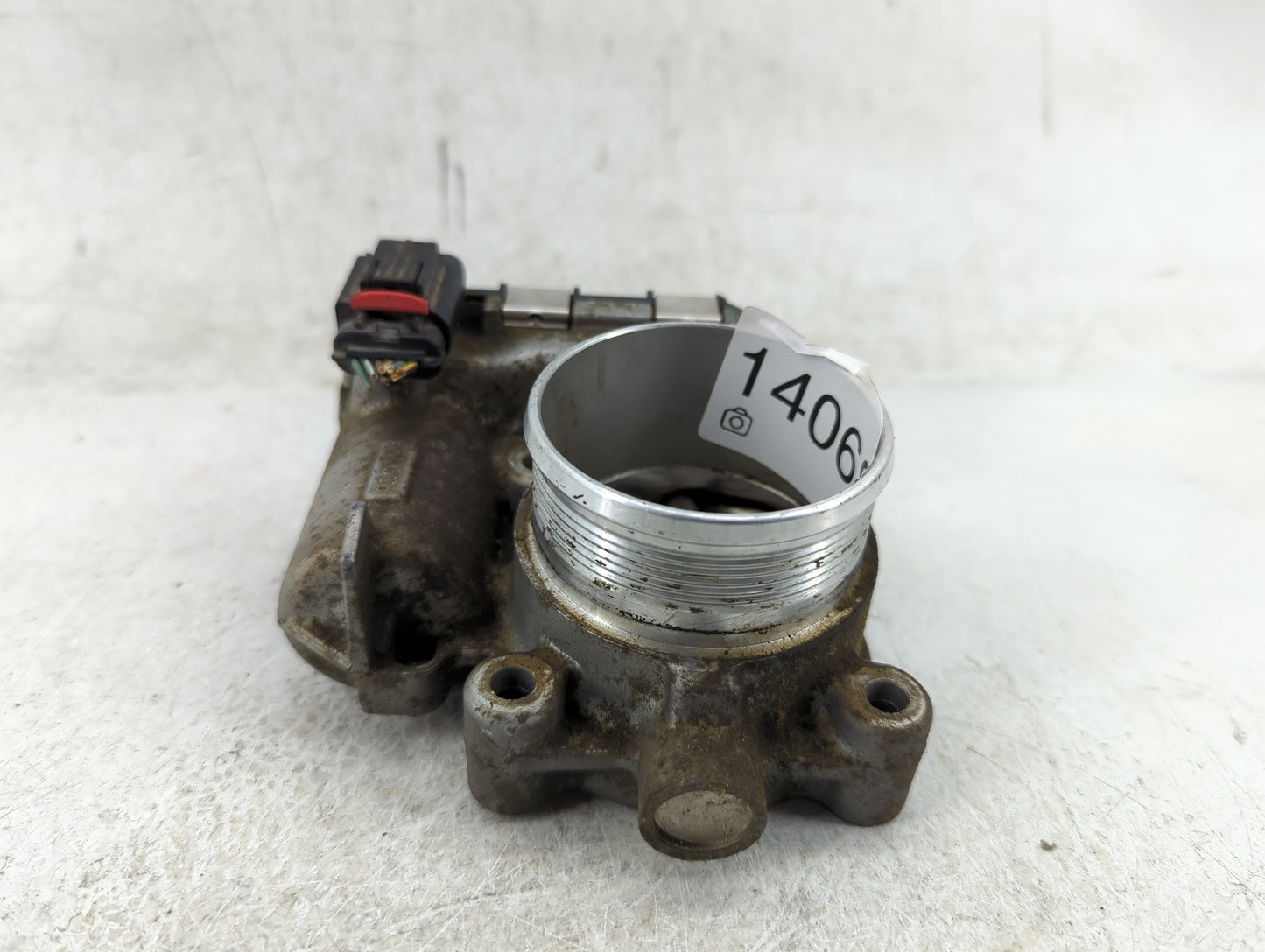 2014-2018 Ford Focus Throttle Body P/N:DS7E-9F991-BB Fits Fits 2014 2015 2016 2017 2018 2019 2020 2021 2022 OEM Used Auto Pa