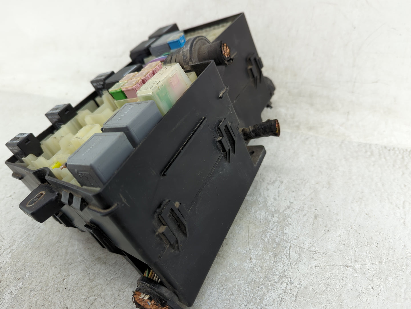 2015 Ford Focus Fusebox Fuse Box Panel Relay Module P/N:AV6T-14A142-AB Fits OEM Used Auto Parts - Oemusedautoparts1.com