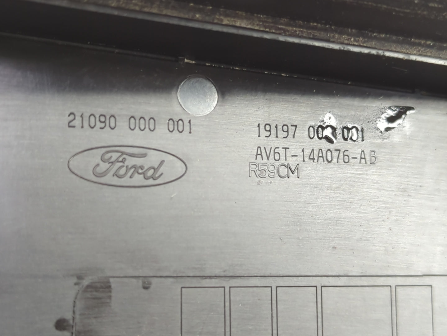 2015 Ford Focus Fusebox Fuse Box Panel Relay Module P/N:AV6T-14A076-AB 21090 000 001 Fits OEM Used Auto Parts - Oemusedautop