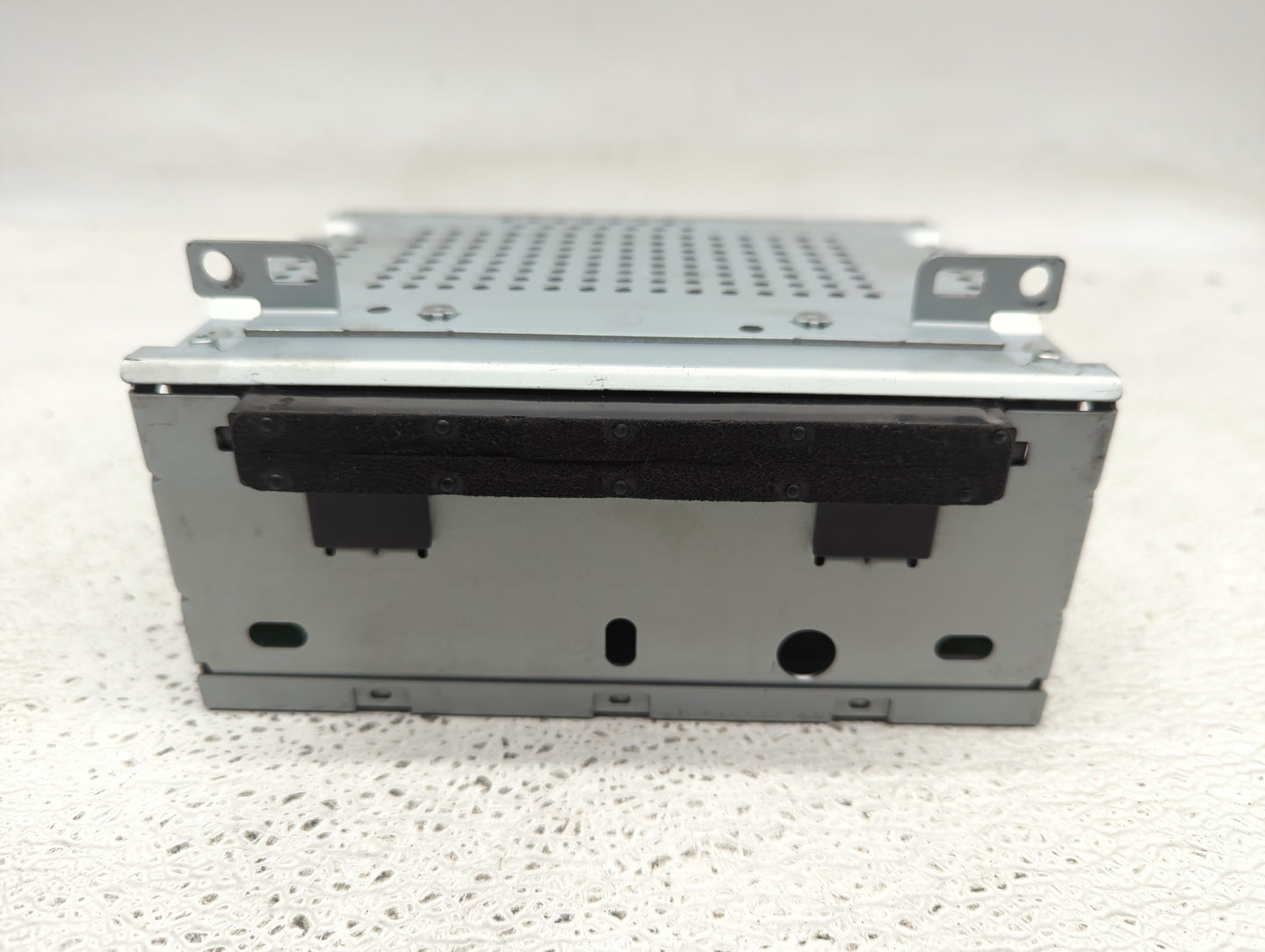 2015-2016 Ford Focus Radio AM FM Cd Player Receiver Replacement P/N:FM5T-19C107-JB Fits Fits 2015 2016 OEM Used Auto Parts -