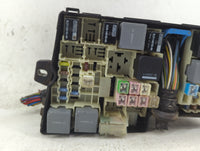 2015 Ford Focus Fusebox Fuse Box Panel Relay Module P/N:AV6T-14A076-AB 19197 000 001, 21090 000 001 Fits OEM Used Auto Parts