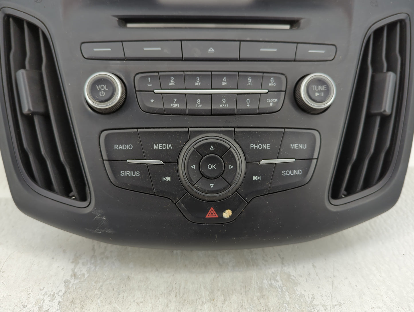 2015-2018 Ford Focus Radio Control Panel - Oemusedautoparts1.com