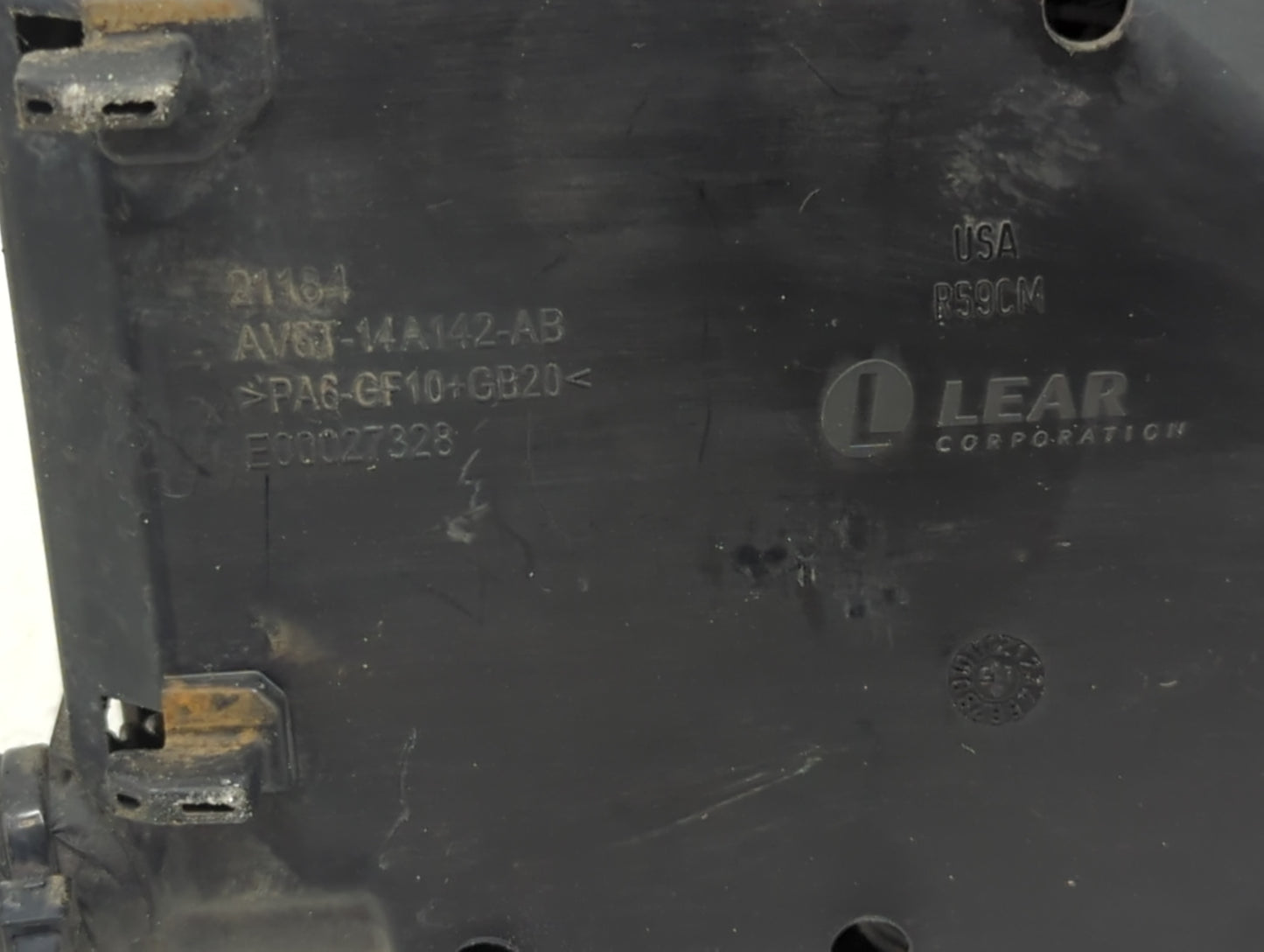 2015 Ford Focus Fusebox Fuse Box Panel Relay Module P/N:E00027328 AV6T-14A142-AB, AV6T-14A076-AB Fits OEM Used Auto Parts - 